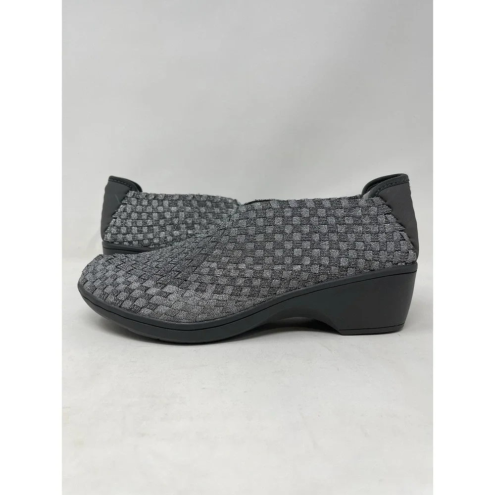 Skechers Wedge Heels Womens Size 8 Silver Metallic Flexible Memory Foam Slip On